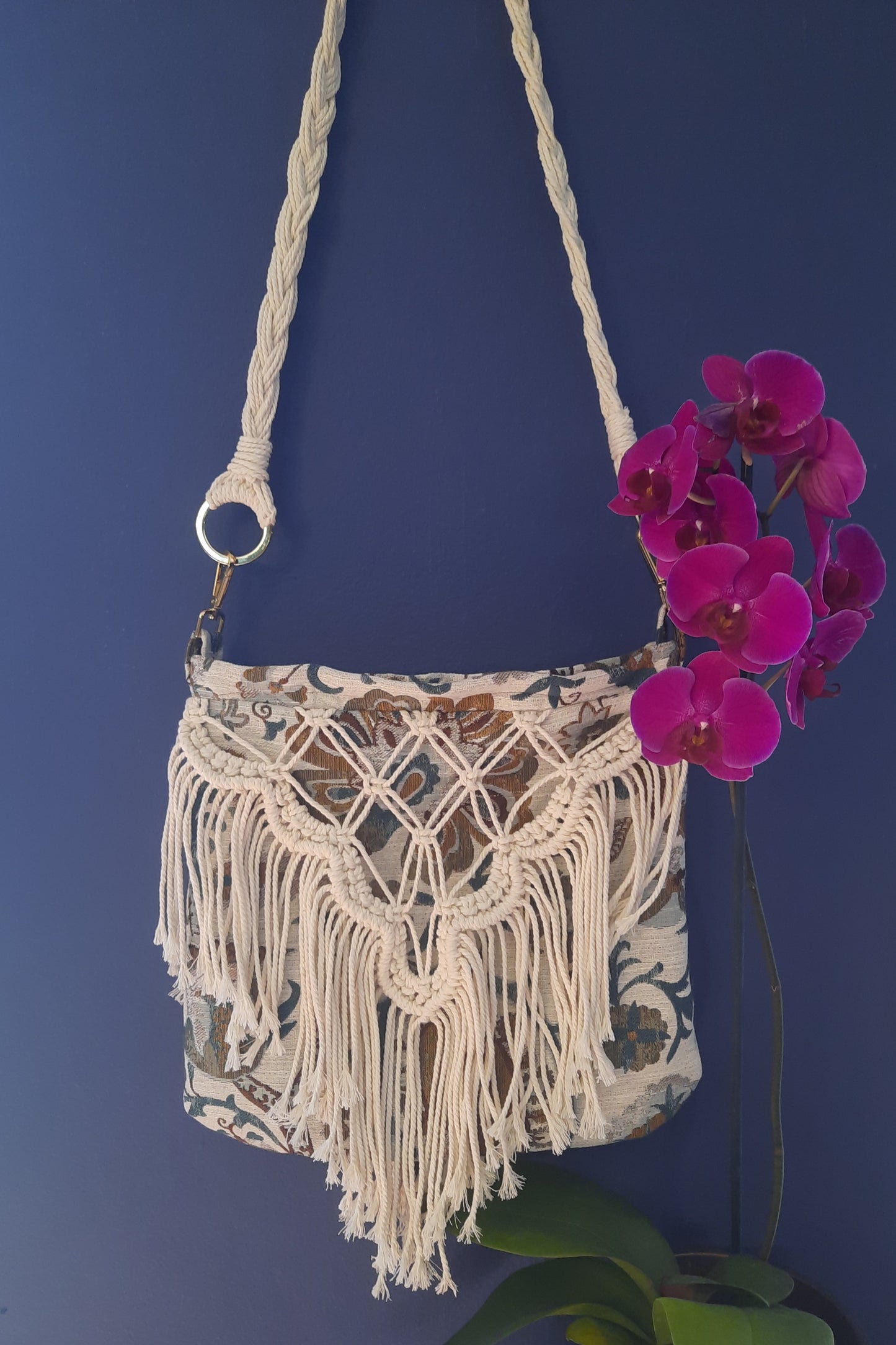 The Dandelion Bag, a Crossover in a Natural Colors, Grey, Beige, Green & Blue